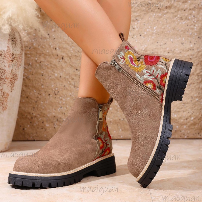 Sewing Embroidery Fabric - Botines de ante con bordado de